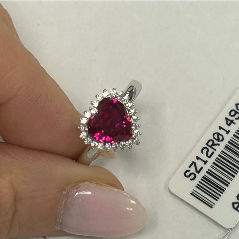❤▪️Suzy Levian ▪️ Sterling Silver Cubic Zirconia Engagement Ring Sz 7 - Picture 4 of 11
